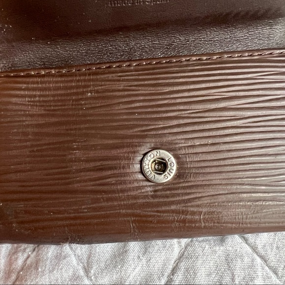 Louis Vuitton Epi key and card holder - Picture 7 of 15